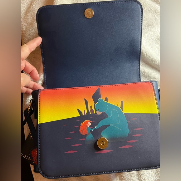 PIXAR Loungefly Disney Brave  shoulder bag. - Picture 3 of 6